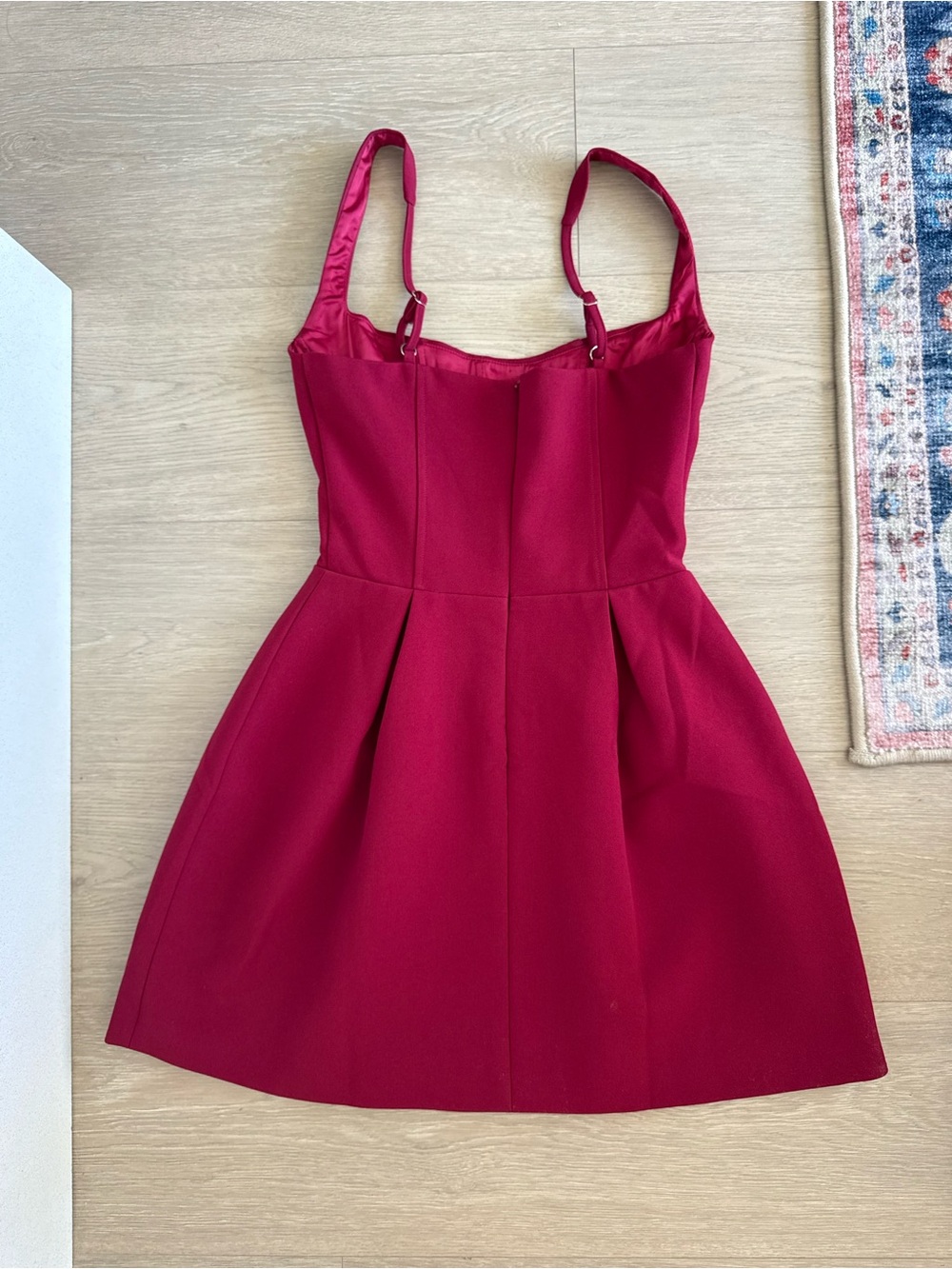 Structured Sweetheart Mini Dress in Wine Red - Picture 2 of 3